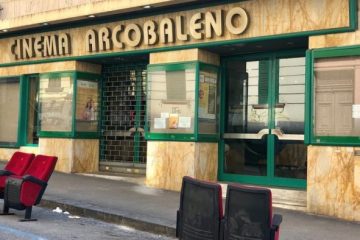 Napoli il cinema Arcobaleno chiude